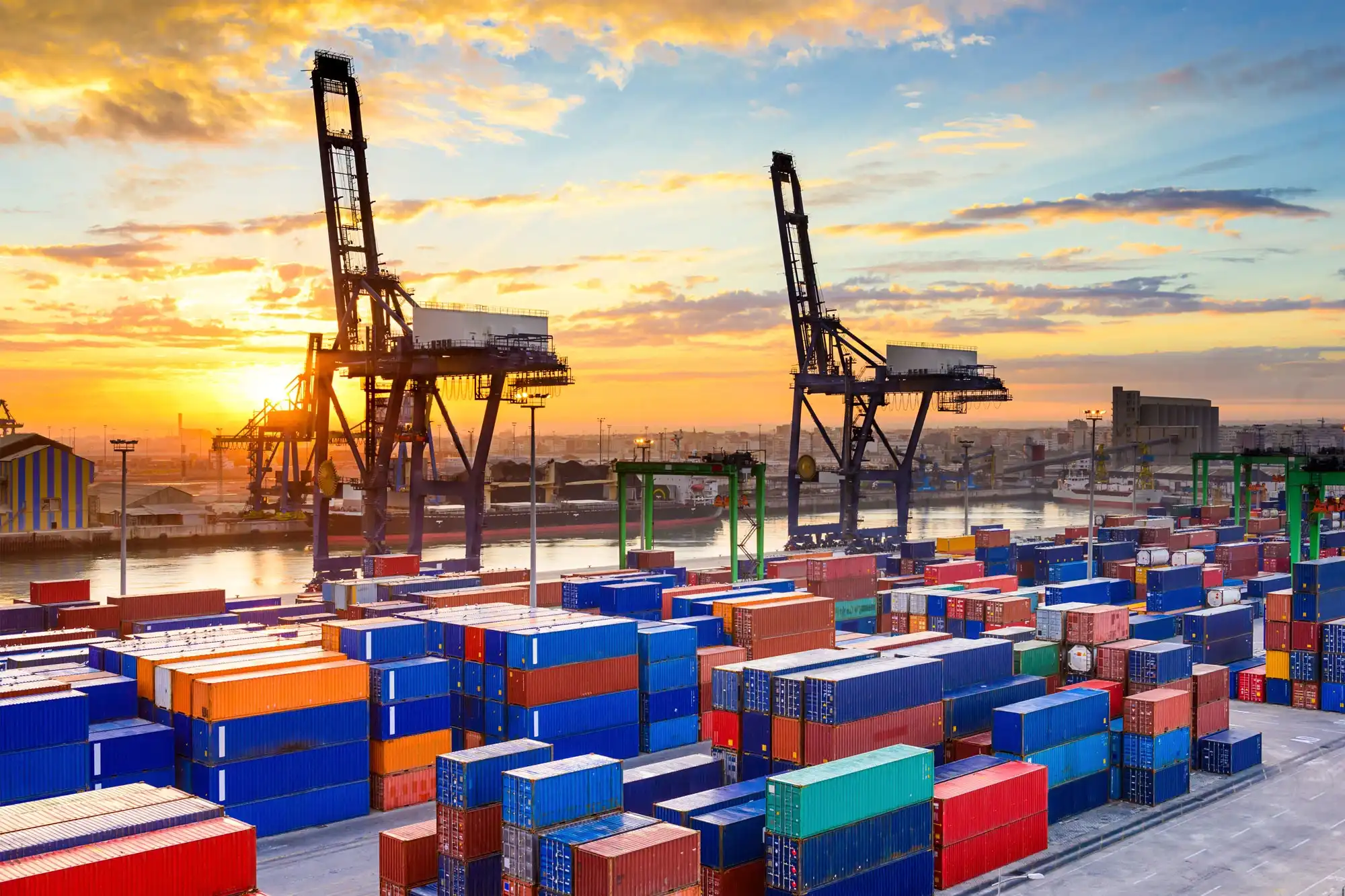 industrial-port-at-dawn-at-the-port-of-casablanca-2026-04-14-00-07-59-utc-transformed.webp
